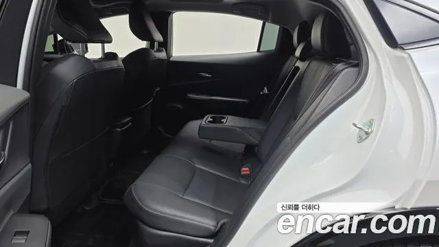 Toyota Prius — Фото автомобиля 13