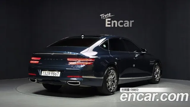 Genesis G80 Бензин 3.5 турбо AWD — Фото автомобиля 2