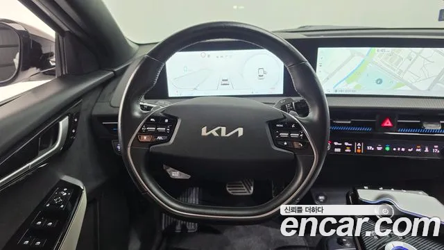 Kia EV6 — Фото автомобиля 12