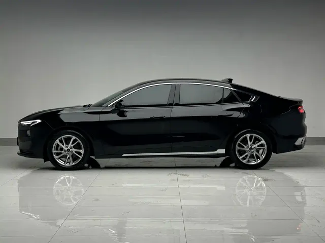 Ford Mondeo — Фото автомобиля 7