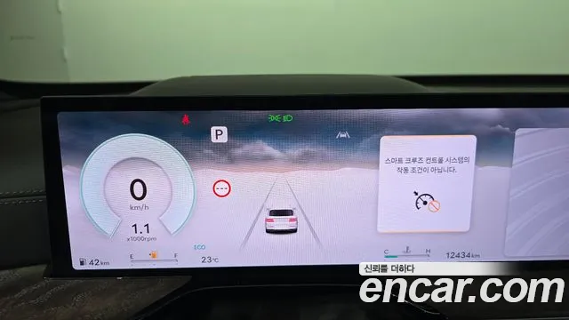 Genesis GV80 — Фото автомобиля 11