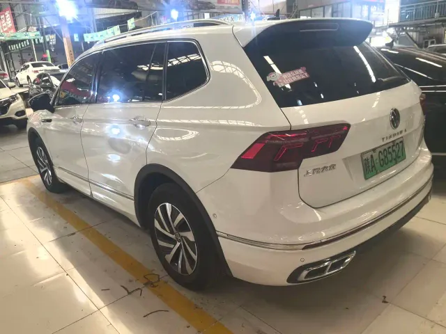 Volkswagen Tiguan L PHEV — Фото автомобиля 6