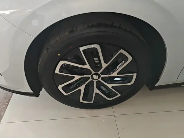 Baojun Xiangjing — Фото автомобиля 22