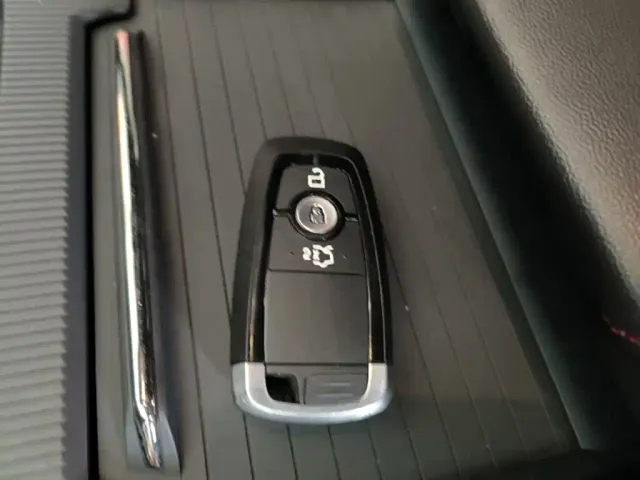 Ford Mondeo — Фото автомобиля 16