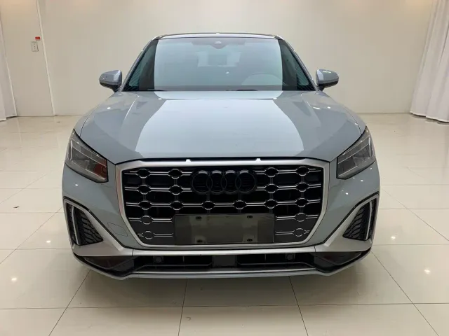 Audi Q2L — Фото автомобиля 2