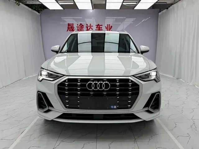 Audi Q3 — Фото автомобиля 2