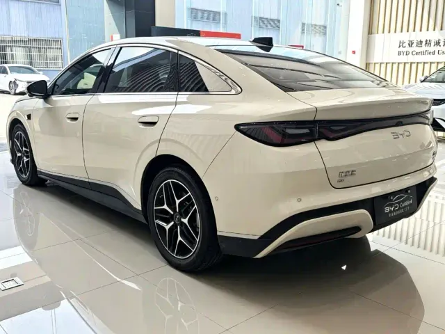 BYD Seal 06 — Фото автомобиля 10