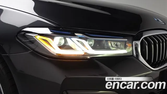 BMW 5 Series G30 — Фото автомобиля 7