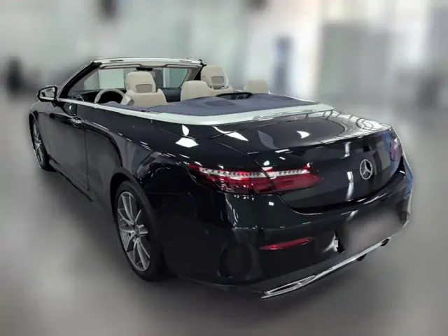 Mercedes-Benz E-Class — Фото автомобиля 6