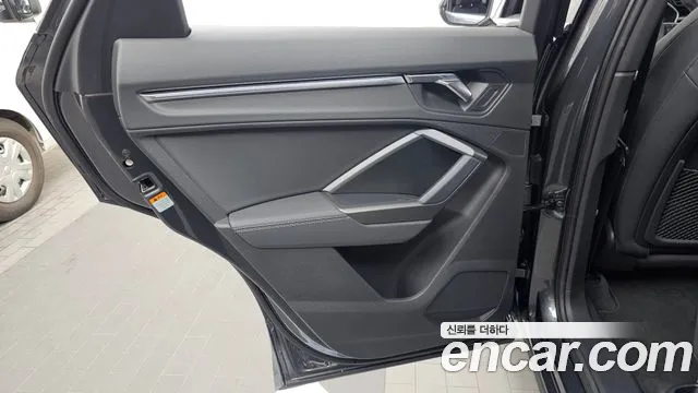 Audi Q3 35 TDI Premium Sportback — Фото автомобиля 24