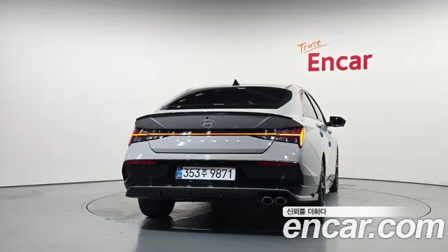Hyundai Avante CN7 — Фото автомобиля 4