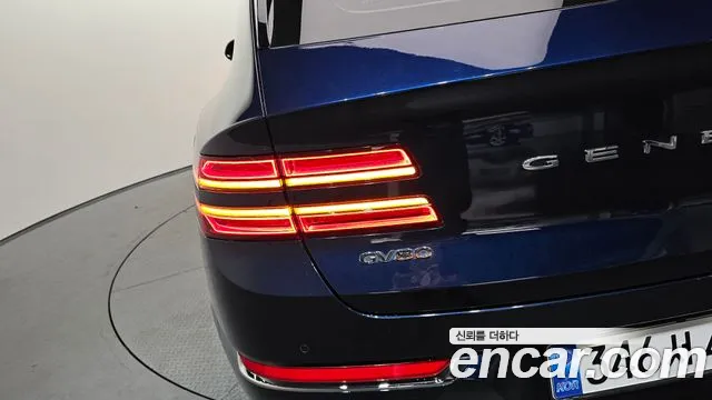Genesis GV80 — Фото автомобиля 8