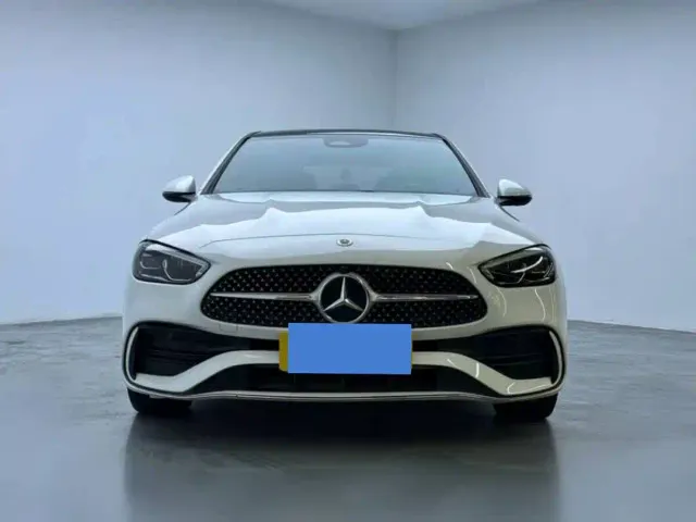Mercedes-Benz C-Class — Фото автомобиля 2