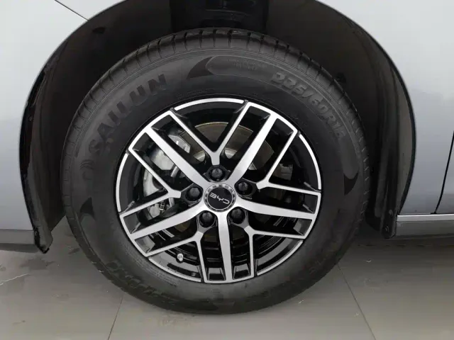 BYD Seal 05 DM-i — Фото автомобиля 17