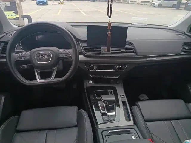Audi Q5L — Фото автомобиля 12