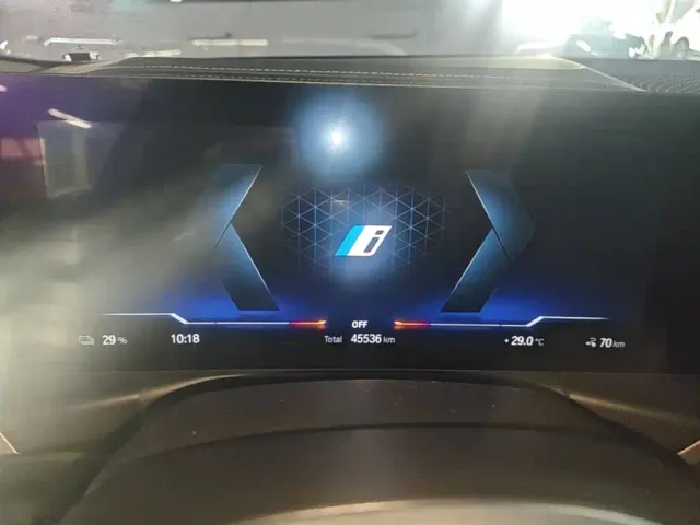 BMW i3 — Фото автомобиля 11