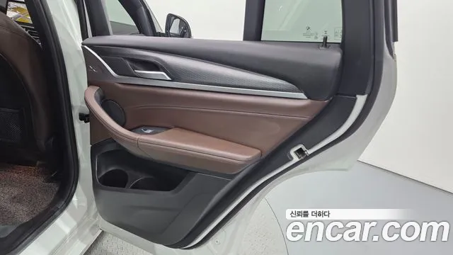 BMW X4 xDrive20i M Sport — Фото автомобиля 23