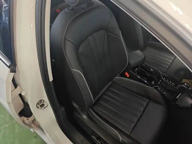 Volkswagen Passat — Фото автомобиля 24