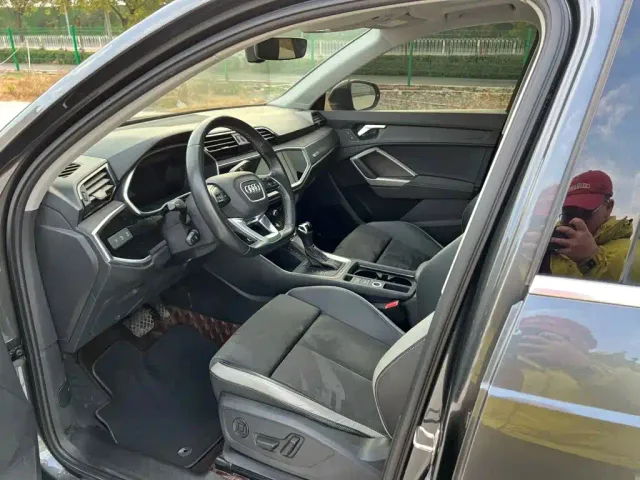 Audi Q3 — Фото автомобиля 9