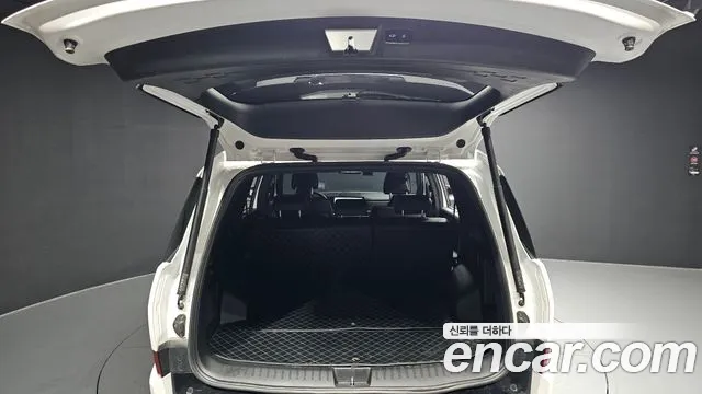 Hyundai Santa Fe MX5 — Фото автомобиля 20