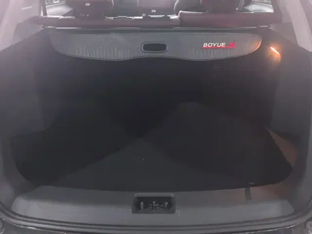 Geely Boyue — Фото автомобиля 4