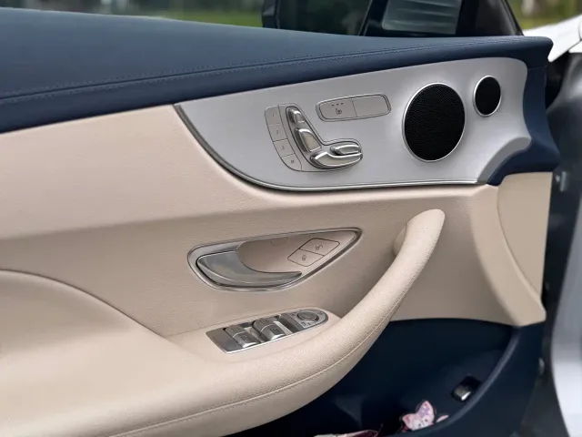 Mercedes-Benz E-Class — Фото автомобиля 8