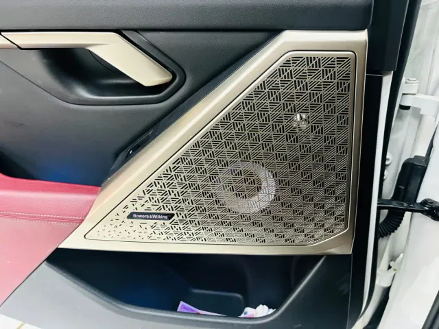 BMW 5 Series — Фото автомобиля 13
