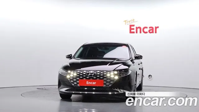 Hyundai Grandeur New — Фото автомобиля 3