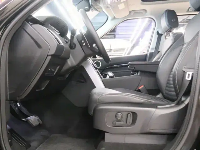 Land Rover Discovery — Фото автомобиля 16
