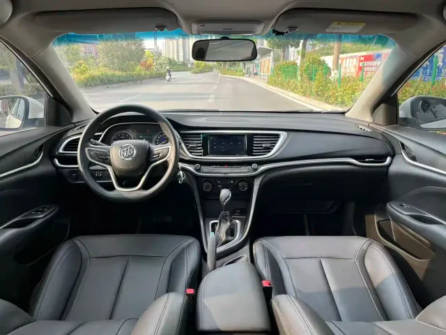 Buick Excelle — Фото автомобиля 5