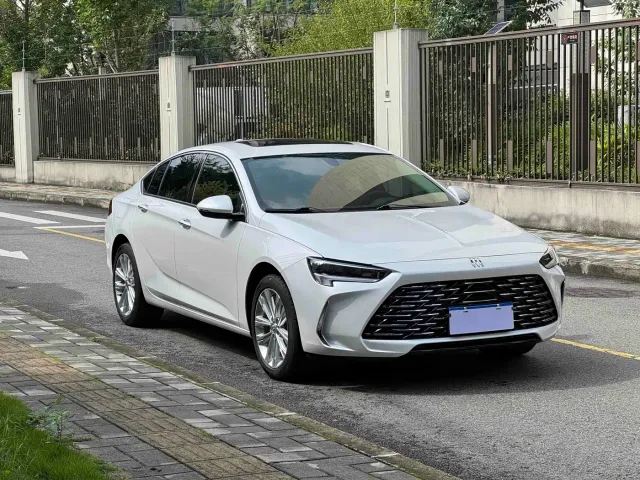 Buick Regal — Фото автомобиля 3