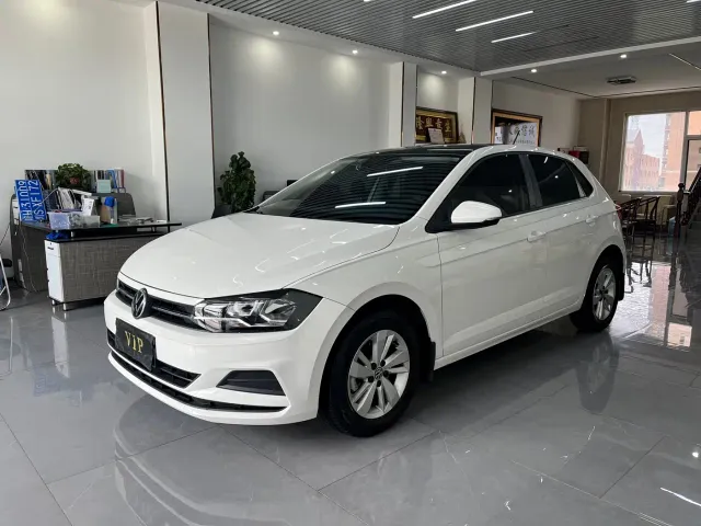 Фотография автомобиля — Volkswagen Polo