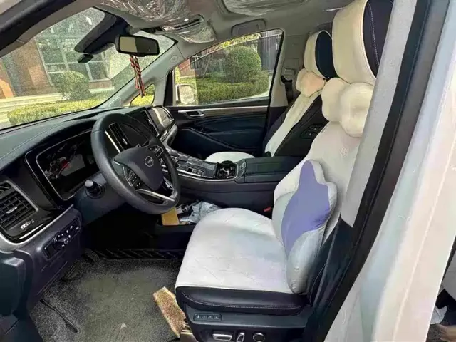 GAC Trumpchi M8 — Фото автомобиля 5
