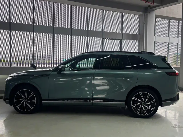Xpeng G9 — Фото автомобиля 16