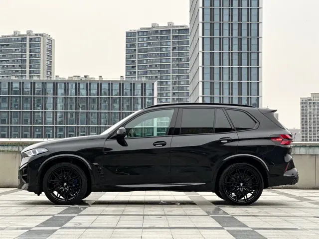 BMW X5 M — Фото автомобиля 4