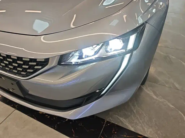Peugeot 508 — Фото автомобиля 23