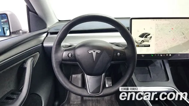 Tesla Model Y — Фото автомобиля 12