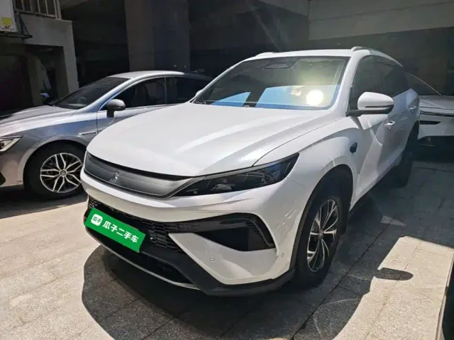 Фотография автомобиля — BYD Song Pro