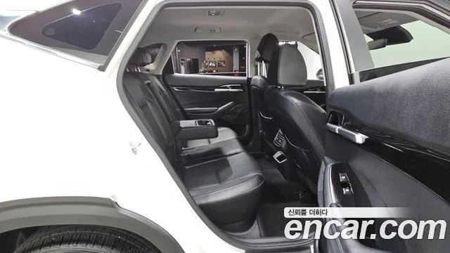 Kia Seltos — Фото автомобиля 18