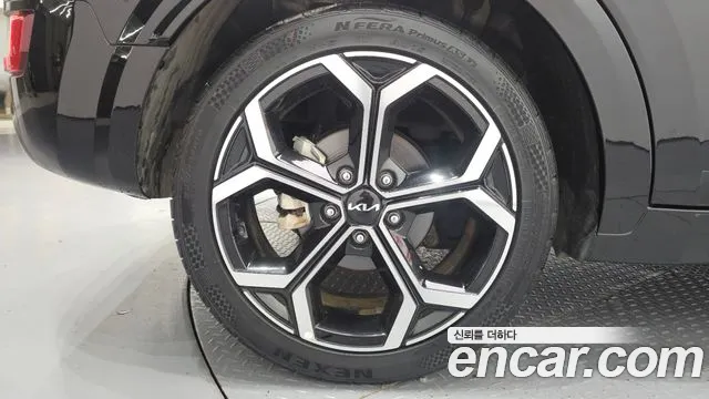 Kia Niro The All New Niro Signature — Фото автомобиля 5