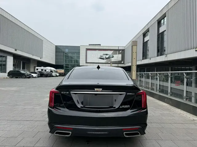 Cadillac CT5 — Фото автомобиля 9