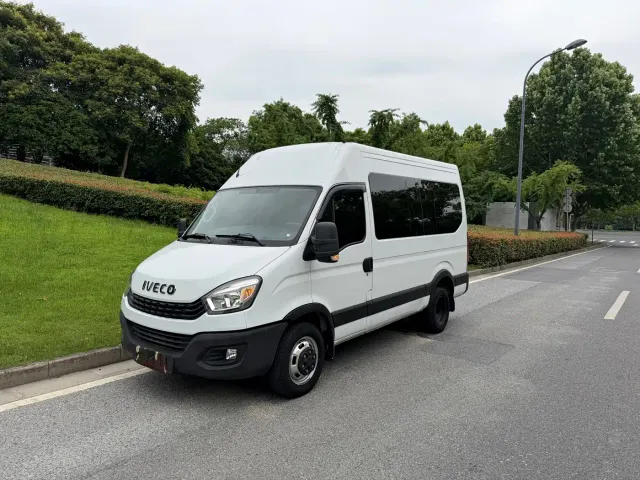 Фотография автомобиля — Iveco Daily