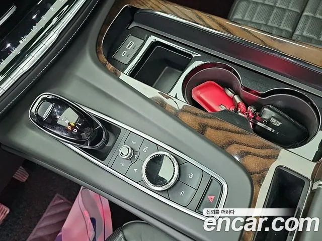 Cadillac Escalade 5th Gen — Фото автомобиля 8