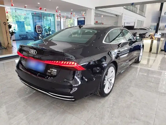 Audi A7L — Фото автомобиля 6