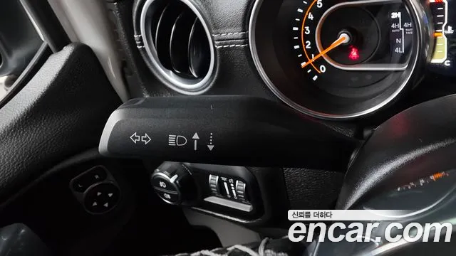 Jeep Wrangler Wrangler (JL) — Фото автомобиля 25