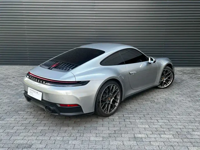 Porsche 911 — Фото автомобиля 6