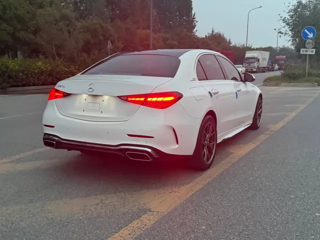 Mercedes-Benz C-Class — Фото автомобиля 5