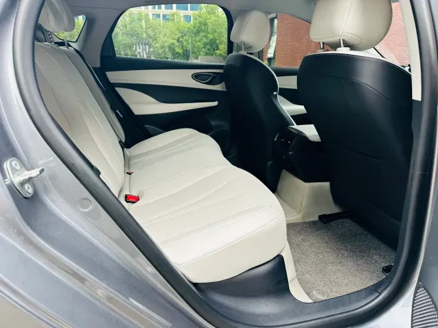 BYD Seal 05 DM-i — Фото автомобиля 14
