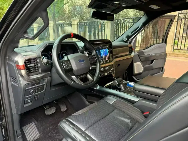 Ford F-150 Raptor — Фото автомобиля 3