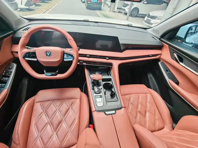 Changan CS75 Plus — Фото автомобиля 7